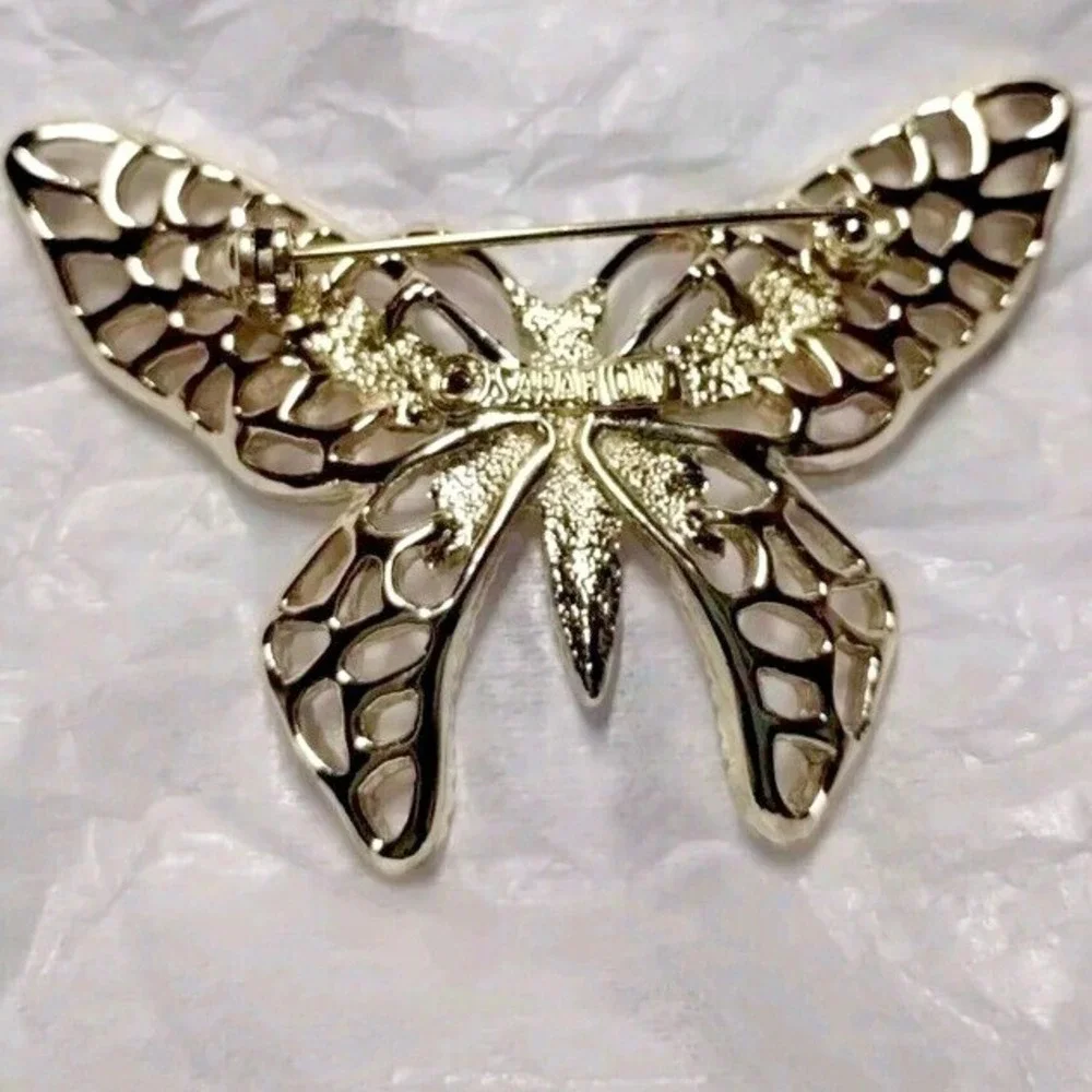 Sarabah Butterfly Brooch Pin Gold Tone Openwork Design Vintage Costume Jewelry‎